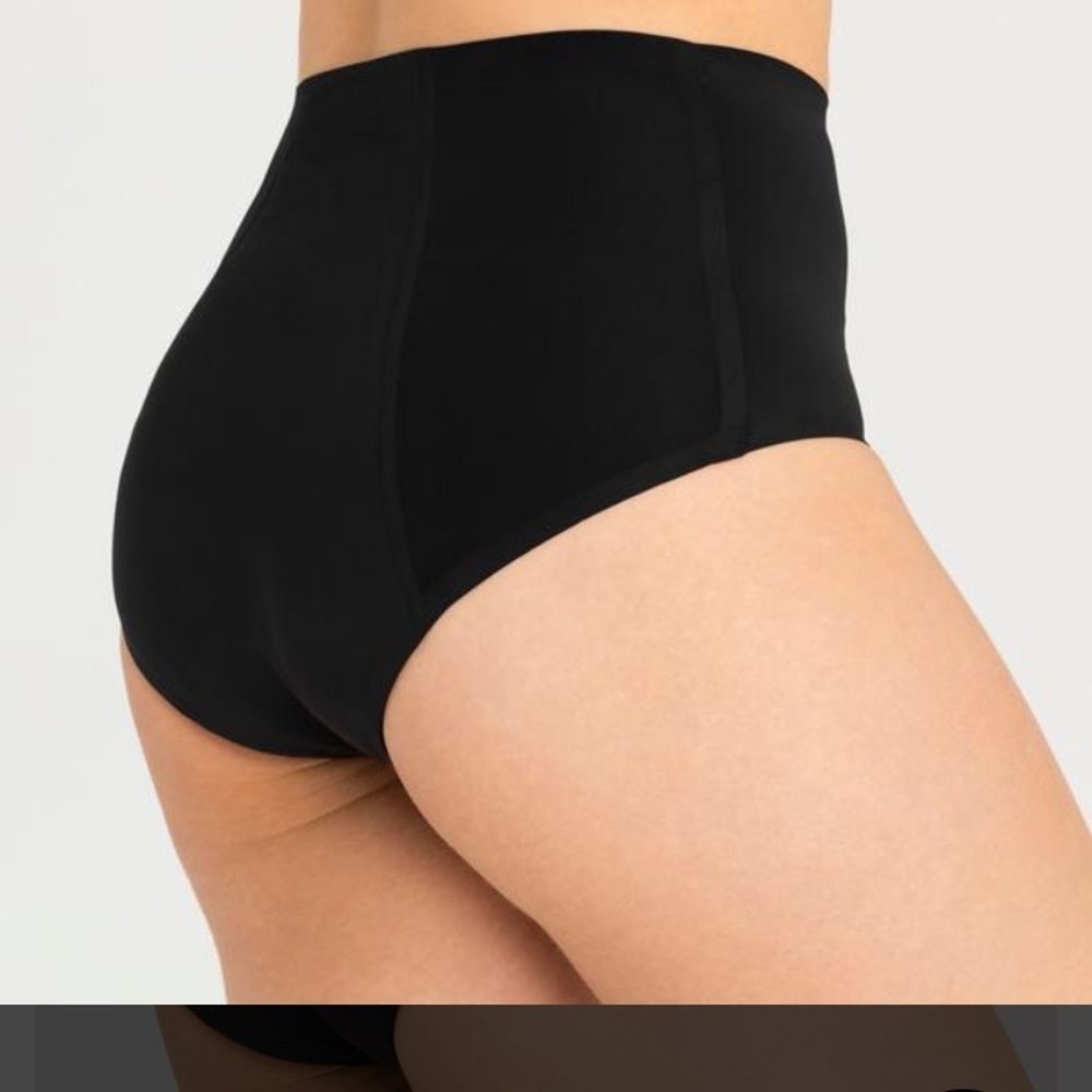 (1). Modibodi Seamfree Full Brief